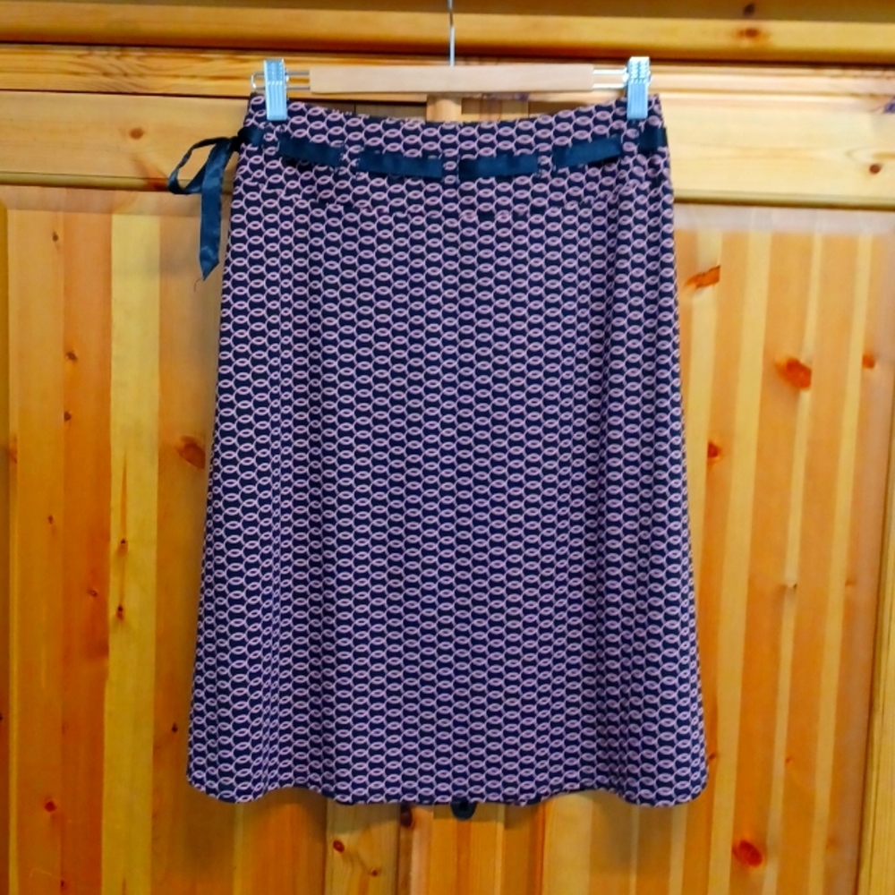 Skirt - Picture 4 of 9